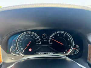 BMW Seria 7 - imagine 11