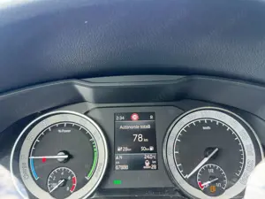 Skoda Superb - imagine 10