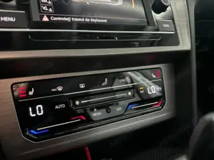 Volkswagen Passat - imagine 14