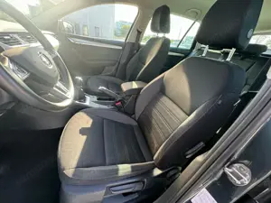 Skoda Octavia - imagine 13