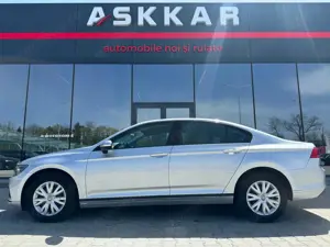 Volkswagen Passat - imagine 9