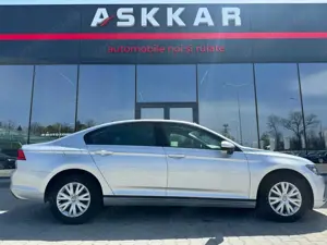 Volkswagen Passat - imagine 4