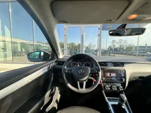Skoda Octavia - imagine 10