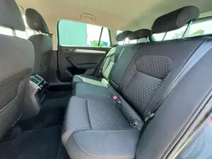 Skoda Superb - imagine 17