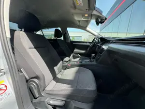 Volkswagen Passat - imagine 12