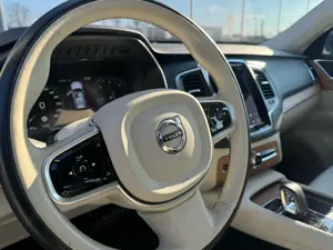 Volvo XC 90 - imagine 18