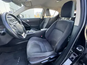 Lexus CT 200h - imagine 13