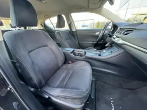Lexus CT 200h - imagine 14
