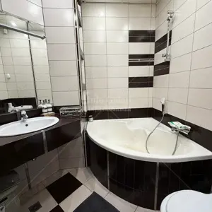 | Apartament cu 6 camere |  172 mp |  Mobilat si Utilat complet | Faleza | - imagine 5