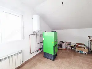 Casă spațioasă cu 3 dormitoare și teren generos 1380 mp  Tulucesti, jud. Galați - imagine 14