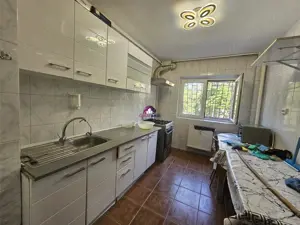 Apartament 4 camere de inchiriat – Teiul Doamnei, Sector 2 (Marian)