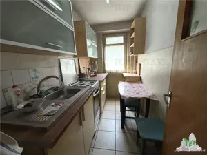 Apartament 2 camere | 5 minute fata de M. Lujerului si Gorjului | INVESTITIE IDEALA (DE RENOVAT)