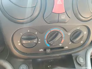 Fiat Doblo 1.3 diesel 2009 - imagine 3 Fiat Doblo 1.3 diesel 2009 - imagine 3