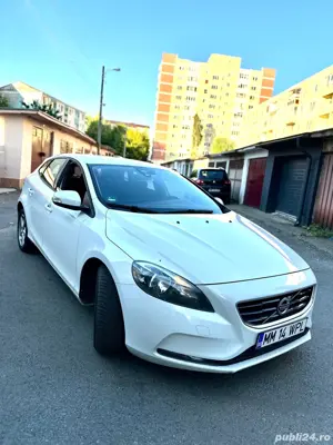Volvo V40 2D 2015