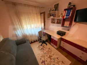 Apartament cu 3 camere, 64 mp utili, Tractorul, 5 minute de Coresi - imagine 2