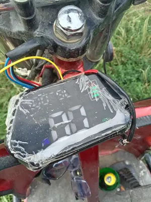 Bord triciclu sau scutrer