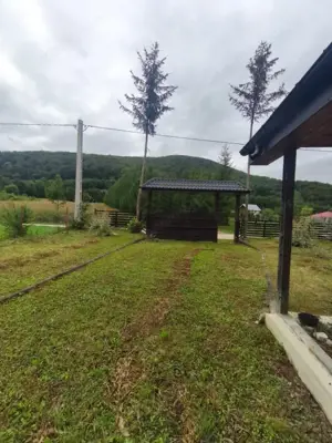 Casa de vacanta , zona Soarecului , Marginea - imagine 9