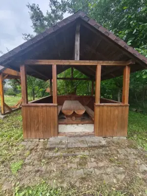 Casa de vacanta , zona Soarecului , Marginea - imagine 13