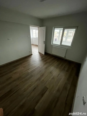 De vanzare apartament cu 2 camere etaj 4 ,zona Bulevard Mihai Viteazu . - imagine 7