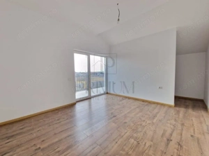 Duplex 4 camere  - locatie excelenta - personalizare interioara - imagine 5