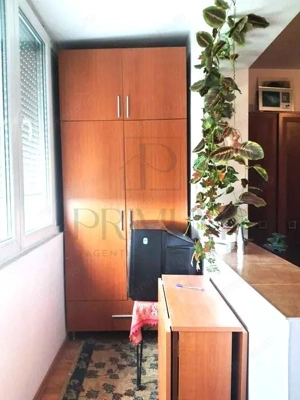 Apartament spatios - Etaj Intermediar - Bloc Anvelopat - Zona Blascovici - imagine 2