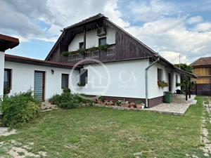 Casă de vânzare cu 4 camere si teren de 1000 mp in Salard, Bihor - imagine 4