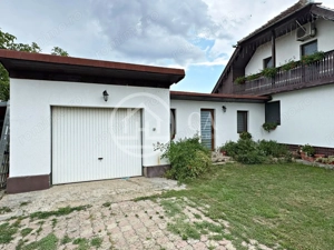 Casă de vânzare cu 4 camere si teren de 1000 mp in Salard, Bihor - imagine 5