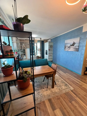 Apartament 3 camere Faleza Nord decomandat - imagine 9