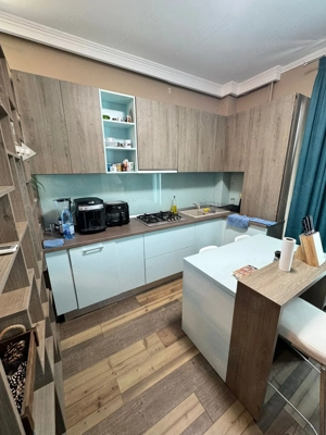 Apartament 3 camere Faleza Nord decomandat - imagine 5