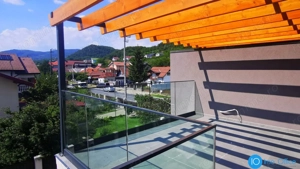 PRIMAVERII VILLAS, CARTIER PRIVAT LANGA ORAS, 
VILA TULIP - imagine 18