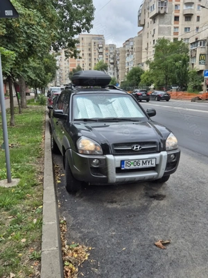 Hyundai Tucson 2.0 CRDI VGT 6M T 4WD FULL cu trapa + ESP