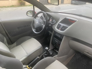Peugeot 207 1.4 HDI   2007   Prim proprietar   195.010 km - imagine 6 Peugeot 207 1.4 HDI   2007   Prim proprietar   195.010 km - imagine 6