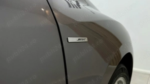  ** Renault Megane ** - imagine 9