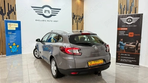  ** Renault Megane ** - imagine 5
