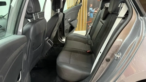  ** Renault Megane ** - imagine 14