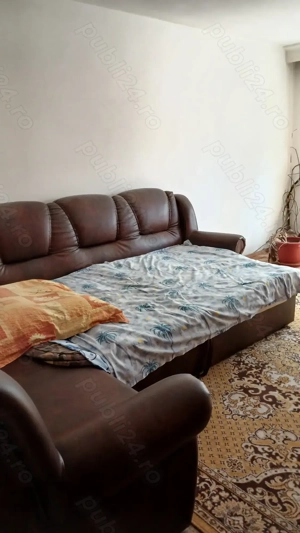 Pe Republicii, zona Liana, apartament cu 2 camere decomandat, etaj1 de vanzare.