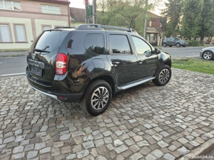 Dacia Duster 1,2 i Benzină Anul 2017 114000 km - imagine 2