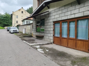 Închiriez spațiu comercial