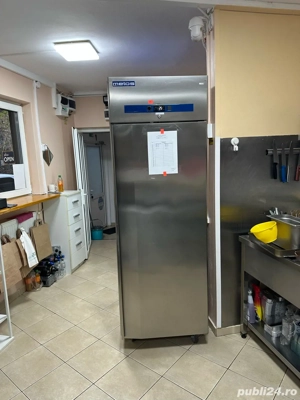 Afacere de vanzare. Firma catering si pizza in functiune