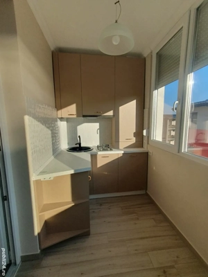 Ap.LUX 1 camera 40 mp loc parcare centrala gaz clima - imagine 5