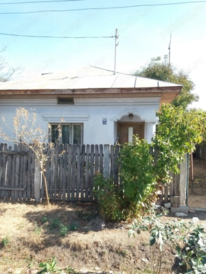 Casa de vânzare 1242 mp teren