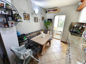 //3 CAMERE//REPUBLICII NORD//