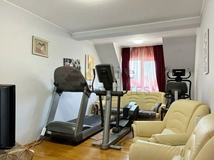 Casa singura in curte ultracentral in Oradea - imagine 11