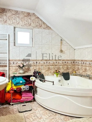 Casa singura in curte ultracentral in Oradea - imagine 8