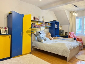 Casa singura in curte ultracentral in Oradea - imagine 9