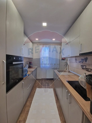 Apartament cu 4 camere de vânzare în zona Ultracentral - imagine 2