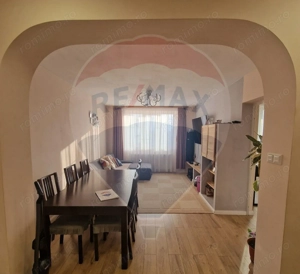 Apartament cu 4 camere de vânzare în zona Ultracentral