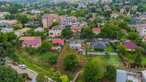 Teren cu potential Exceptional in Bucium / Fundacul Plopii Fara Sot - imagine 2