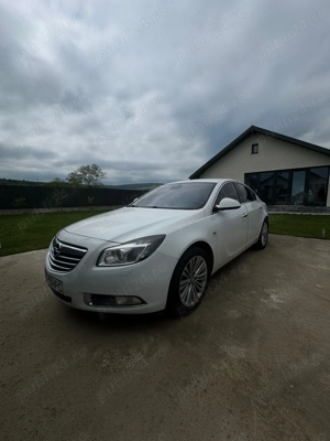 Mașină Opel Insignia - imagine 2
