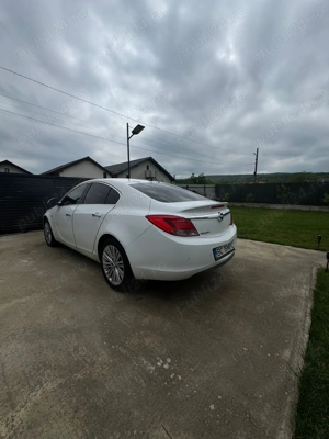 Mașină Opel Insignia